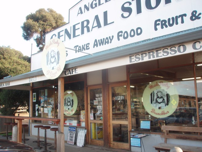 Anglesea General Store - I recommend their breakfasts, ginger and lemon hot toddy and take-home meals such as slow-cooked beef cheeks. Yum!