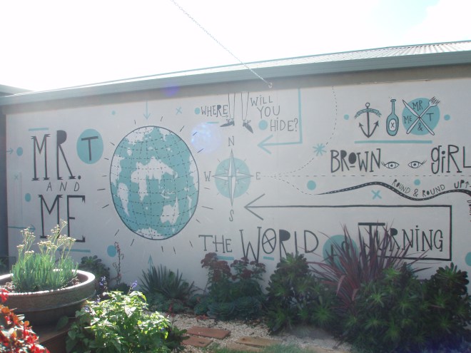 The garden at Mr T's café in Aireys Inlet - 'Easy as a Sunday morning'...